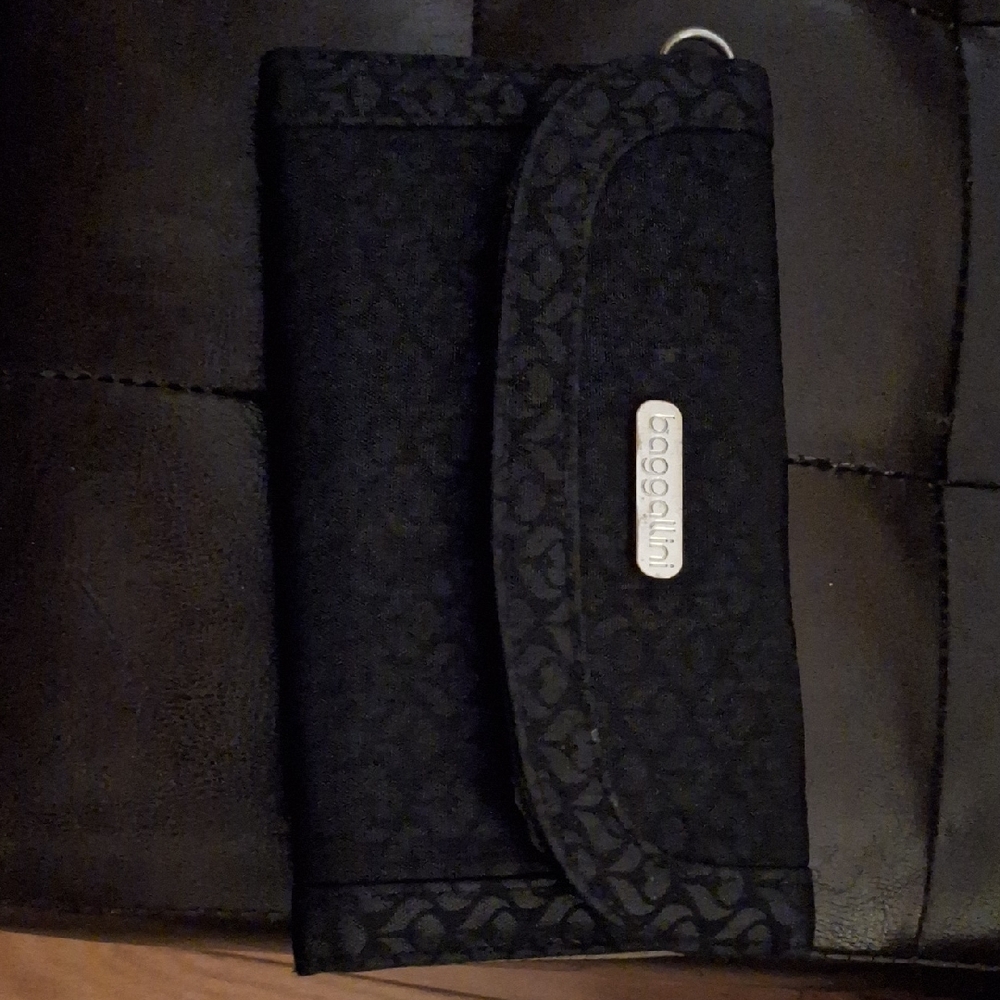 Baggallini Midnight Black Wallet